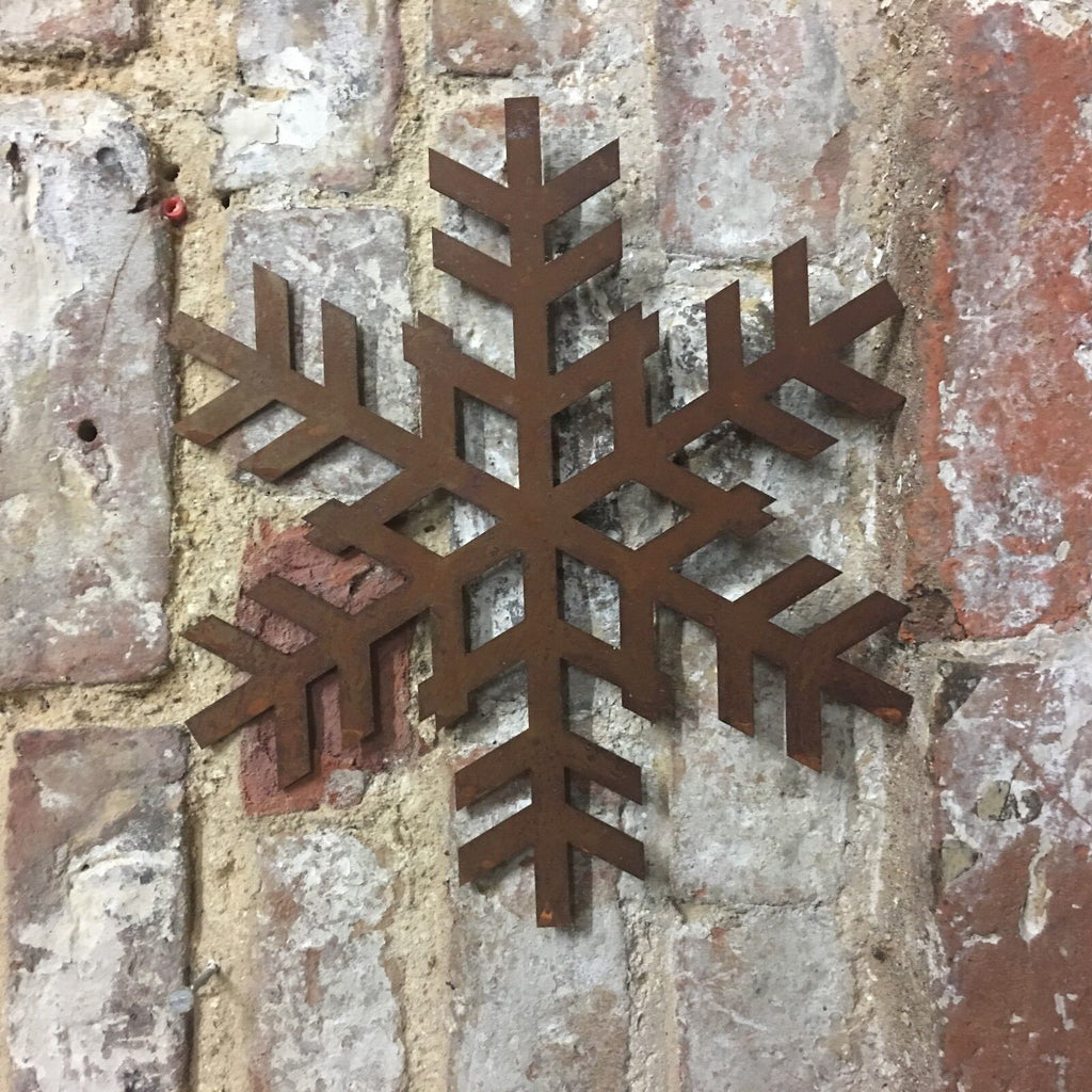Rustic Warehouse Norfolk | Large Metal Snowflake Garden Wall Art – 30cm