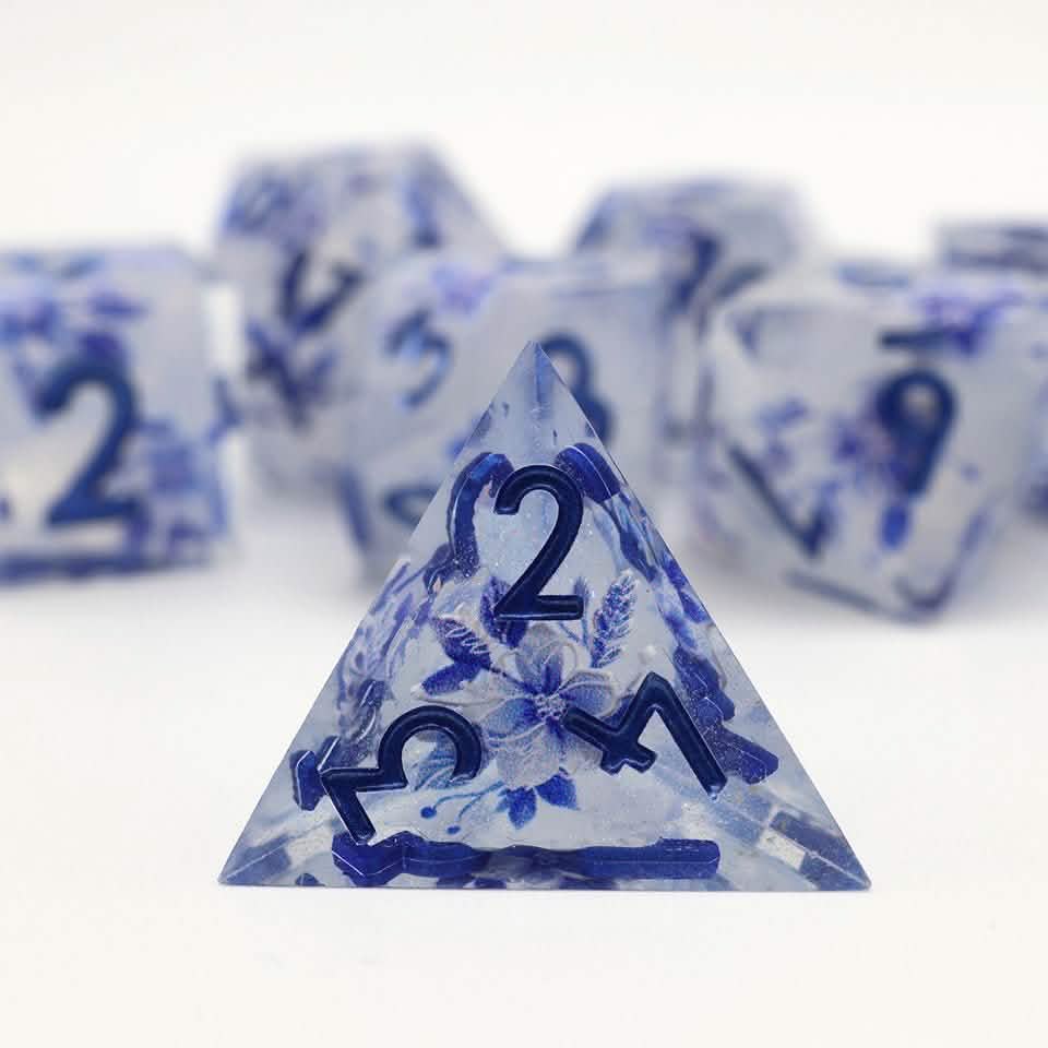 Snowflower | Sharp Edge Dice | Resin | 7 Piece Set