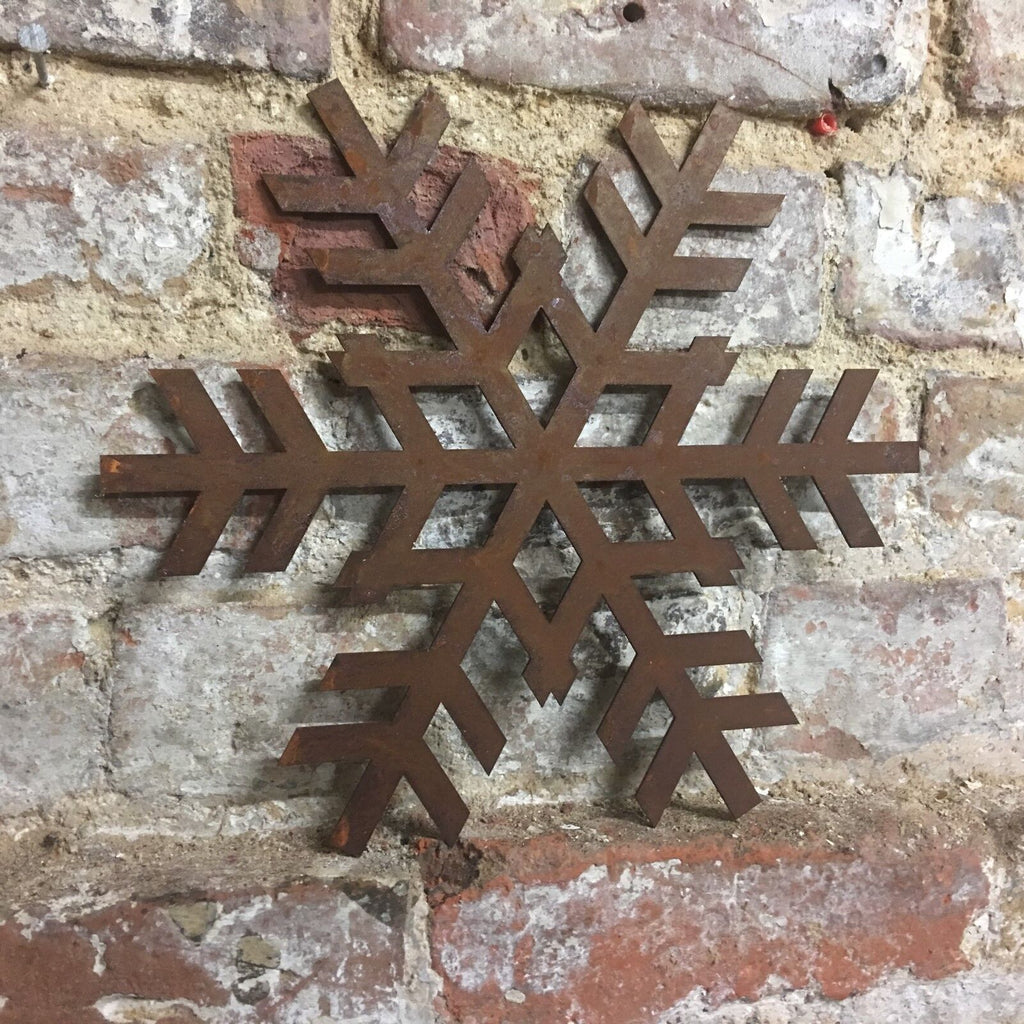 Rustic Warehouse Norfolk | Large Metal Snowflake Garden Wall Art – 30cm