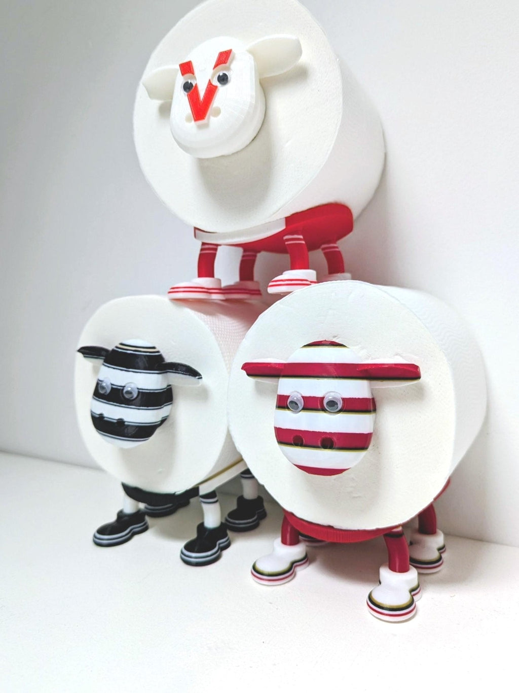 St Helens Super Sheep Toilet Roll Holder – Red V Rugby Fan Gift