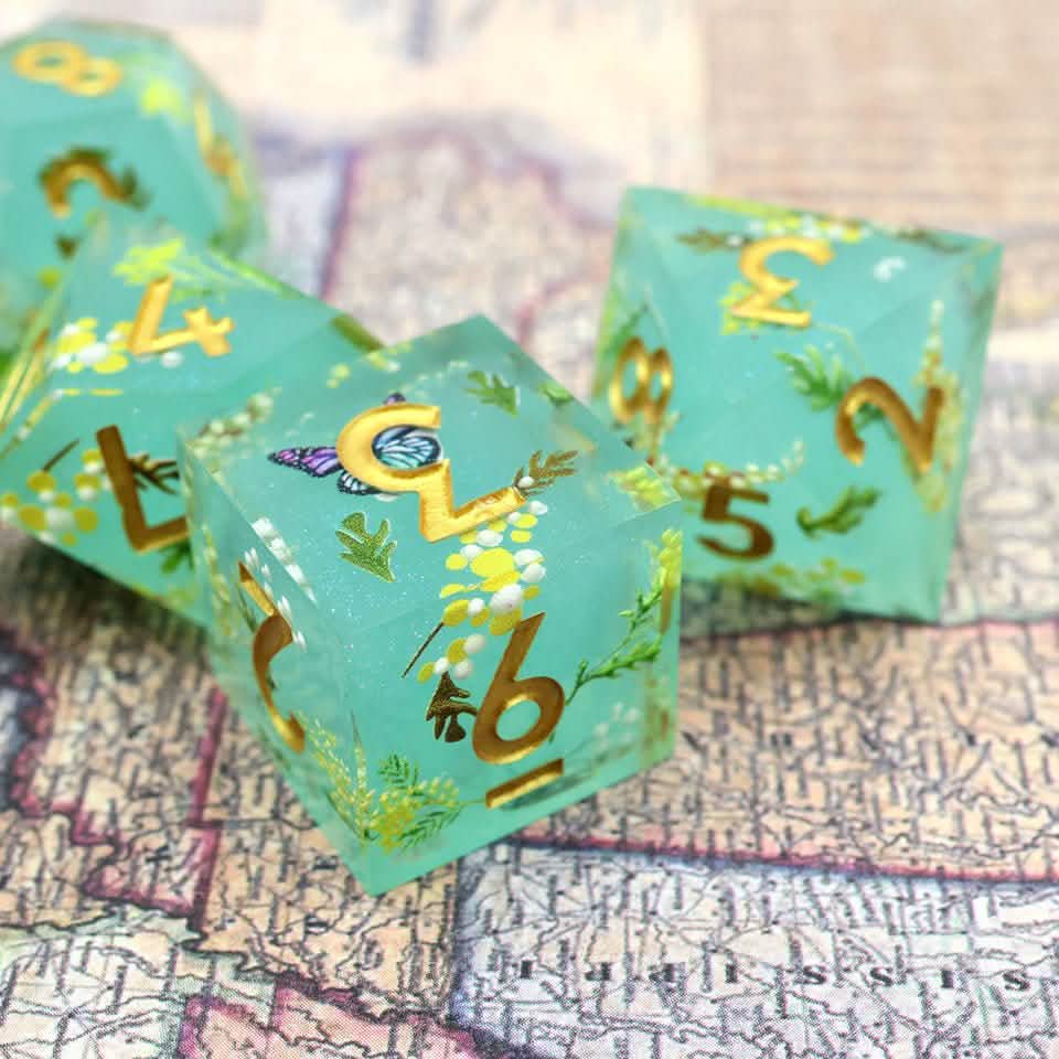 Summer Court | Sharp Edge Dice | Resin | 7 Piece Set