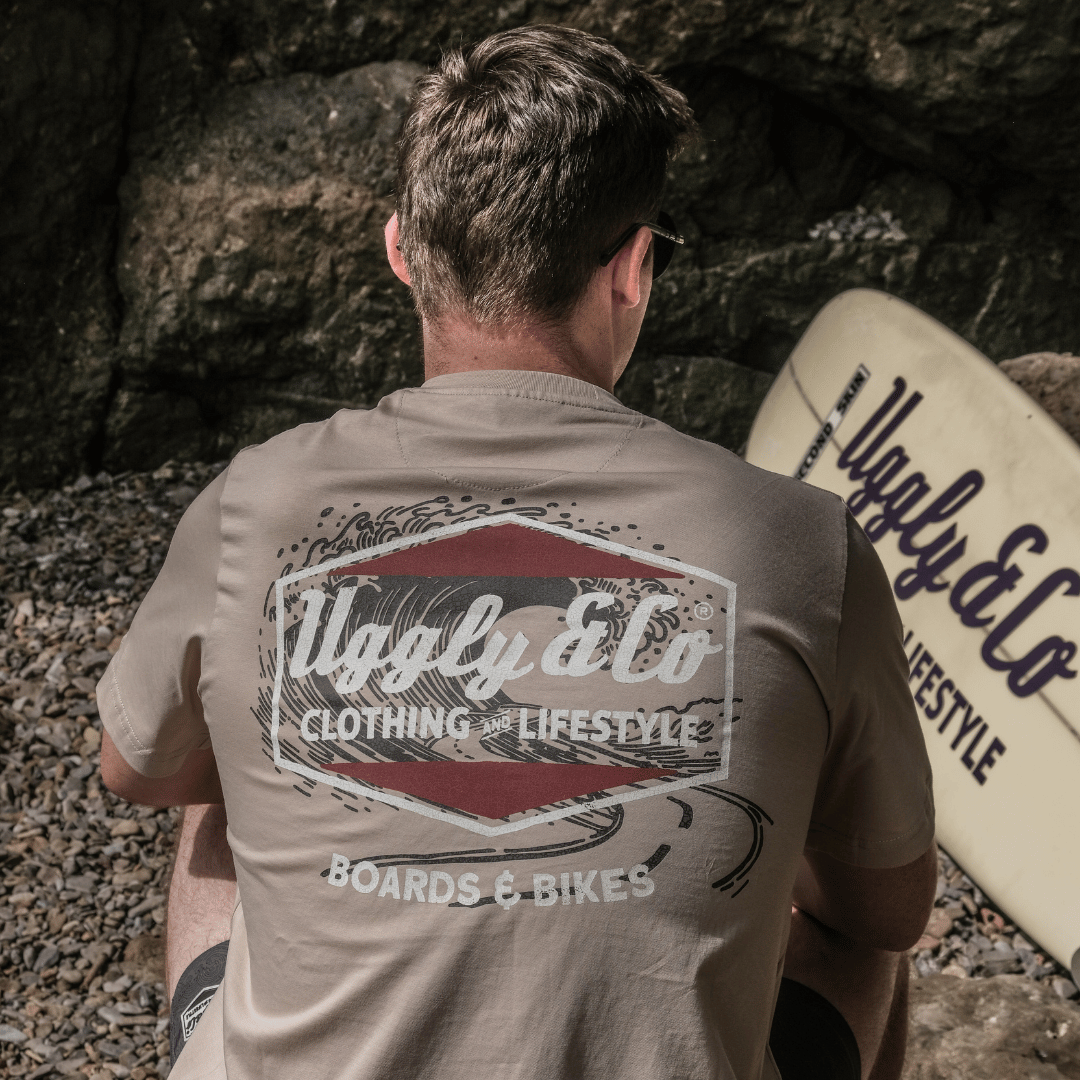 Uggly and Co Beige Surf Diamond Graphic Tee – Heavyweight Cotton T-Shirt