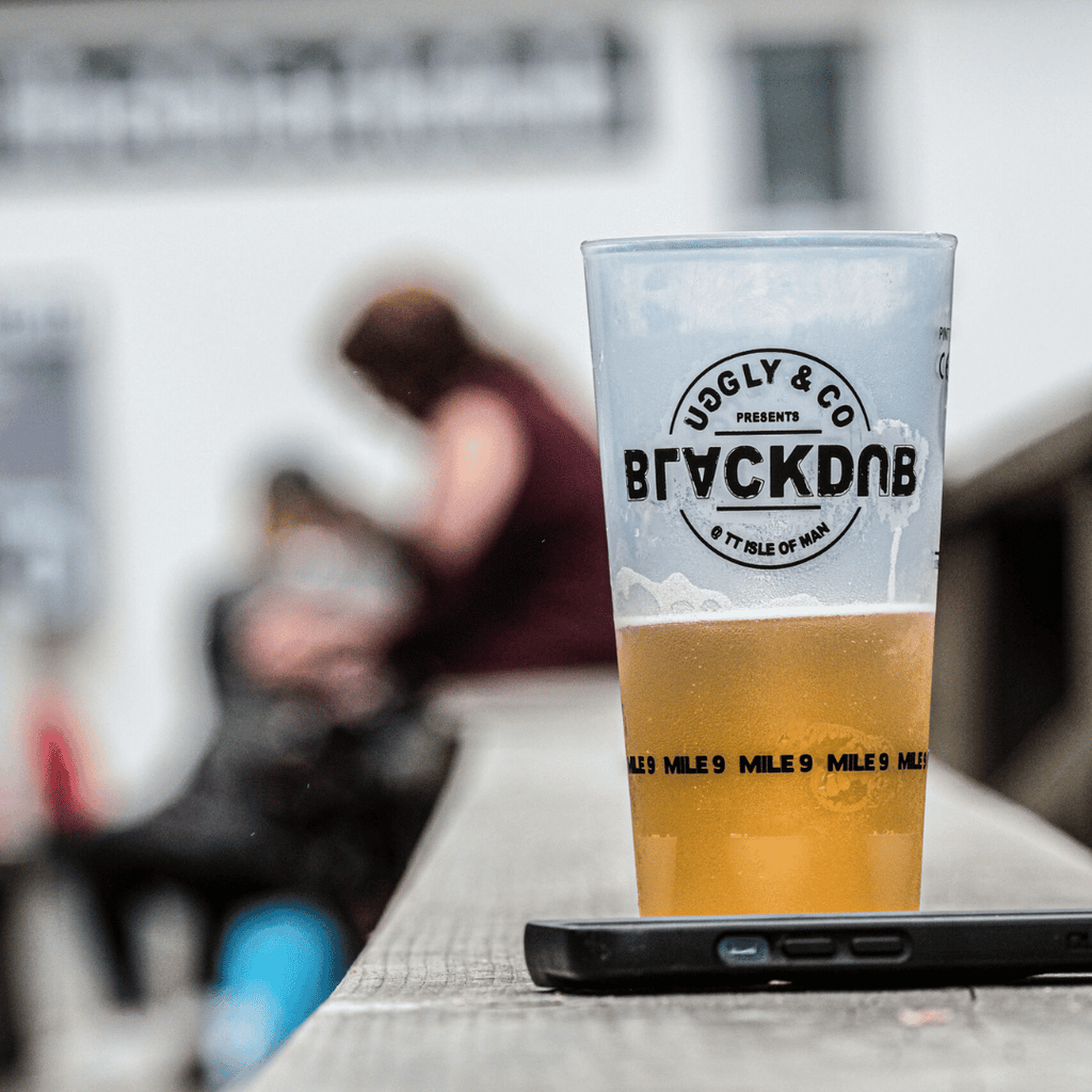 Black Dub Mile 9 Pint Cup – Uggly and Co Trackside Plastic Beer Glass