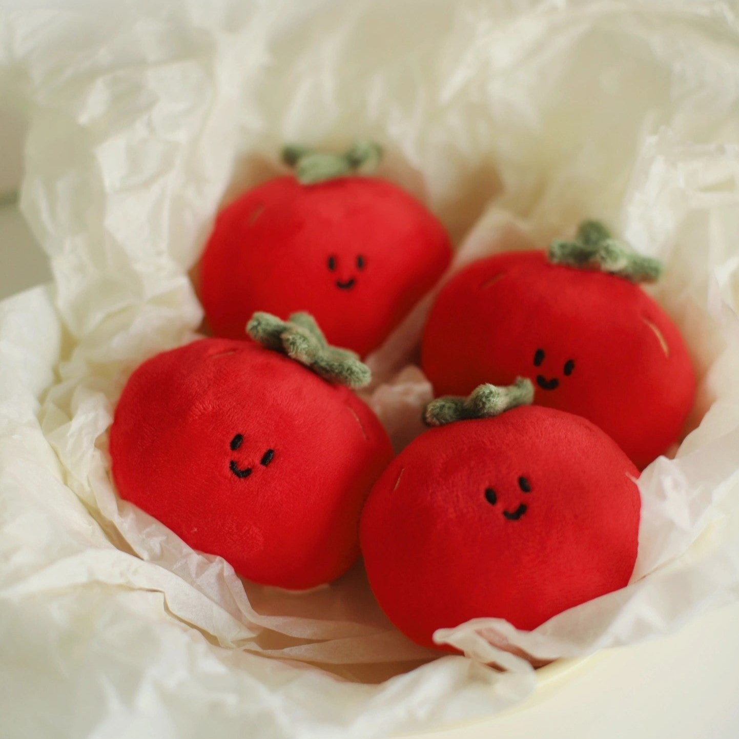 LuLuFun Studio Tomato Plush Bag Charm – Cute Red Kawaii Keychain