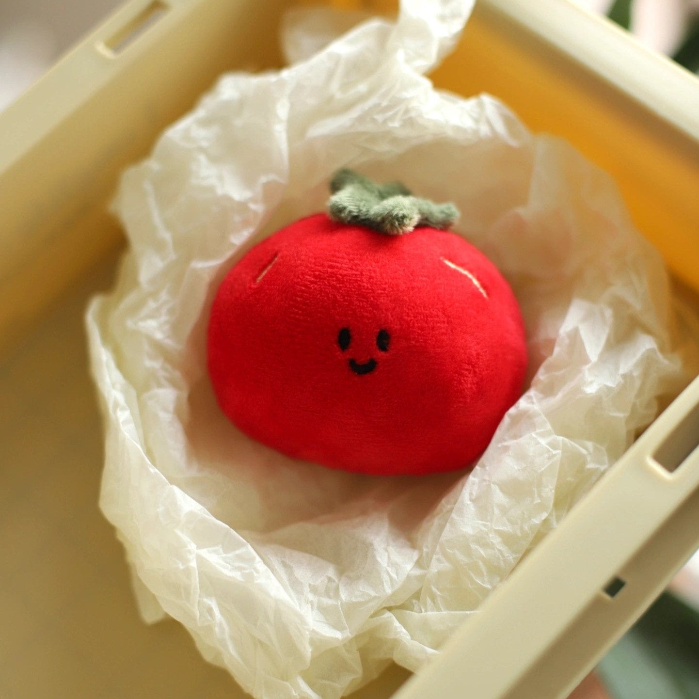 LuLuFun Studio Tomato Plush Bag Charm – Cute Red Kawaii Keychain