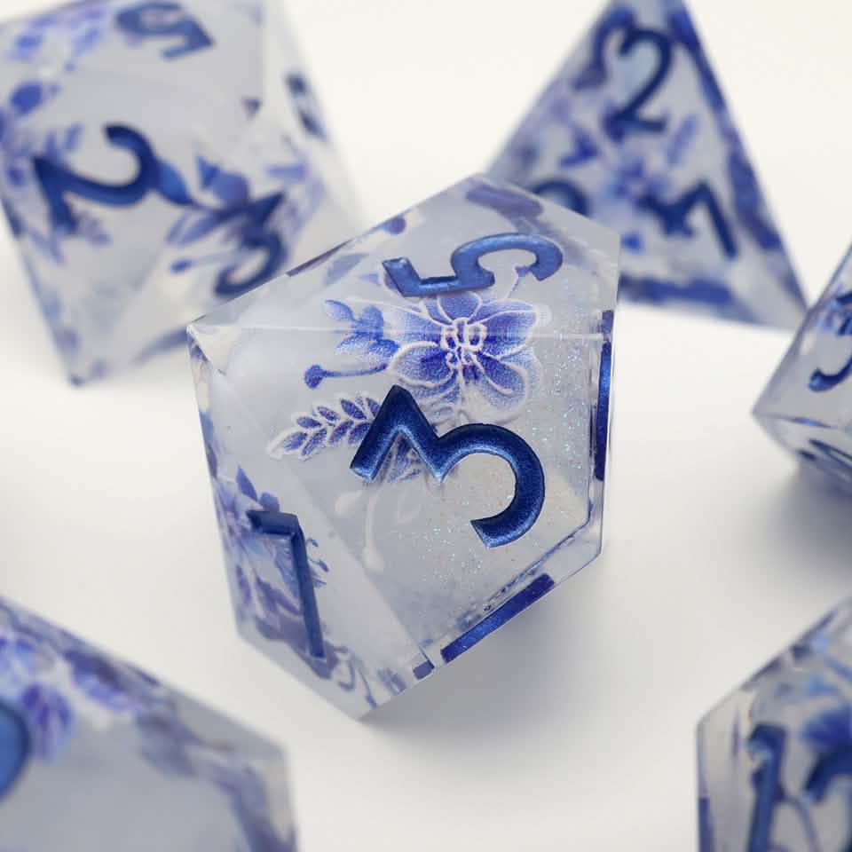 Snowflower | Sharp Edge Dice | Resin | 7 Piece Set
