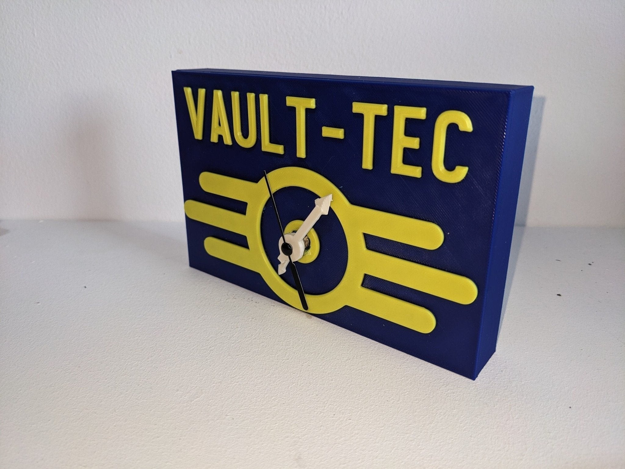 Vault-Tec Fallout Wall & Desk Clock – 3D Printed Gaming Decor