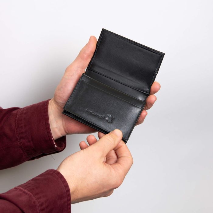 Gecko Jewellery Black Leather Card Holder – Personalised Red Stitching