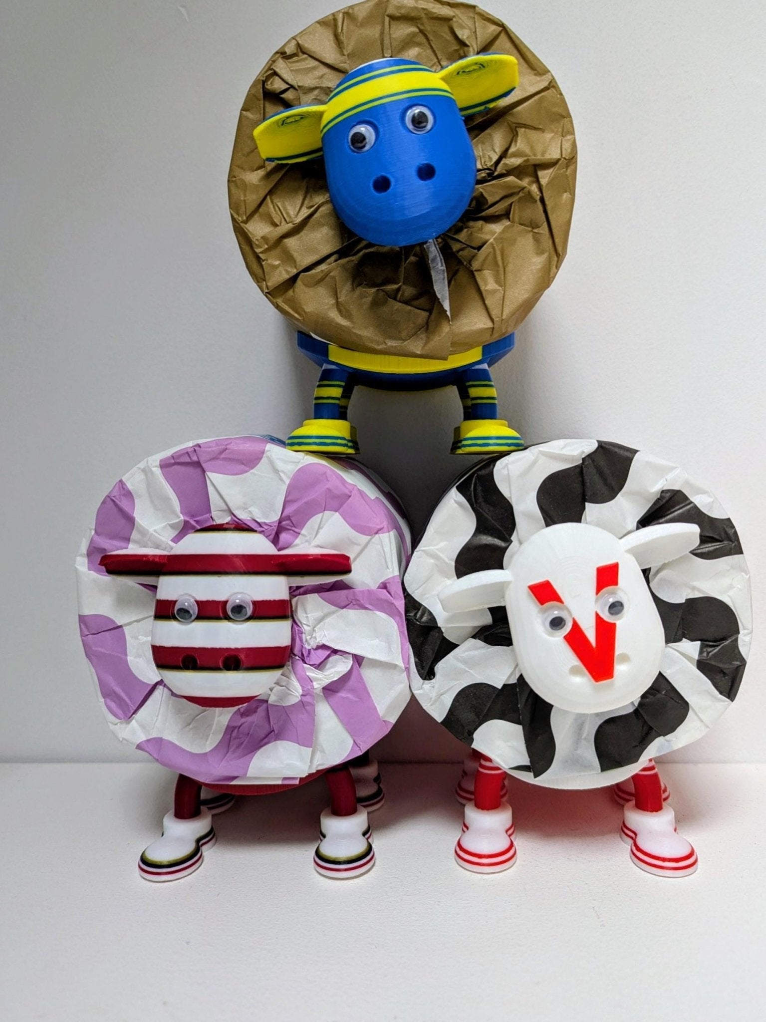 Wigan Warriors Rugby Super Sheep Toilet Roll Holder – Cherry & White