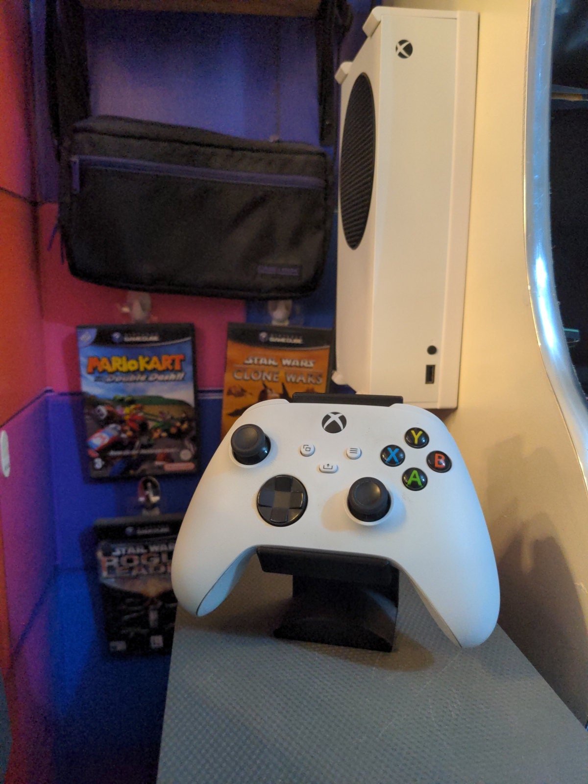 Chaddyverse Xbox Controller & Headphone Wall Mount - 3D Printed Stand